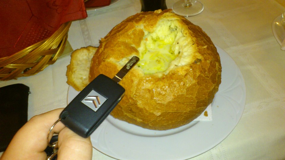 254853_495121450508946_2123132770_n (1).jpg