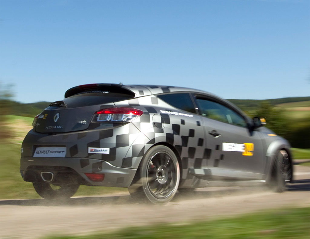 Renault Megane RS N4 (2011)-04.jpg