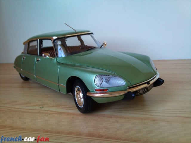 Citroen DS23 Pallas (1).jpg