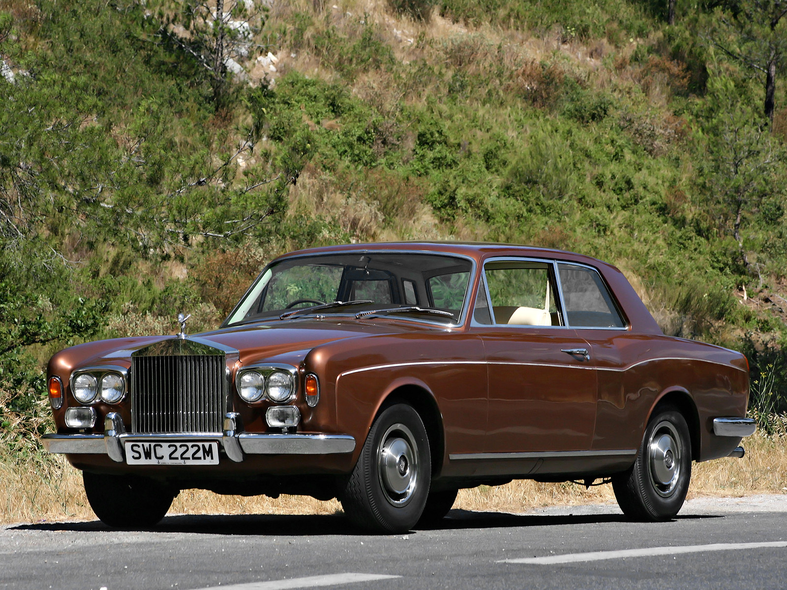 autowp.ru_rolls-royce_corniche_saloon_4.jpg