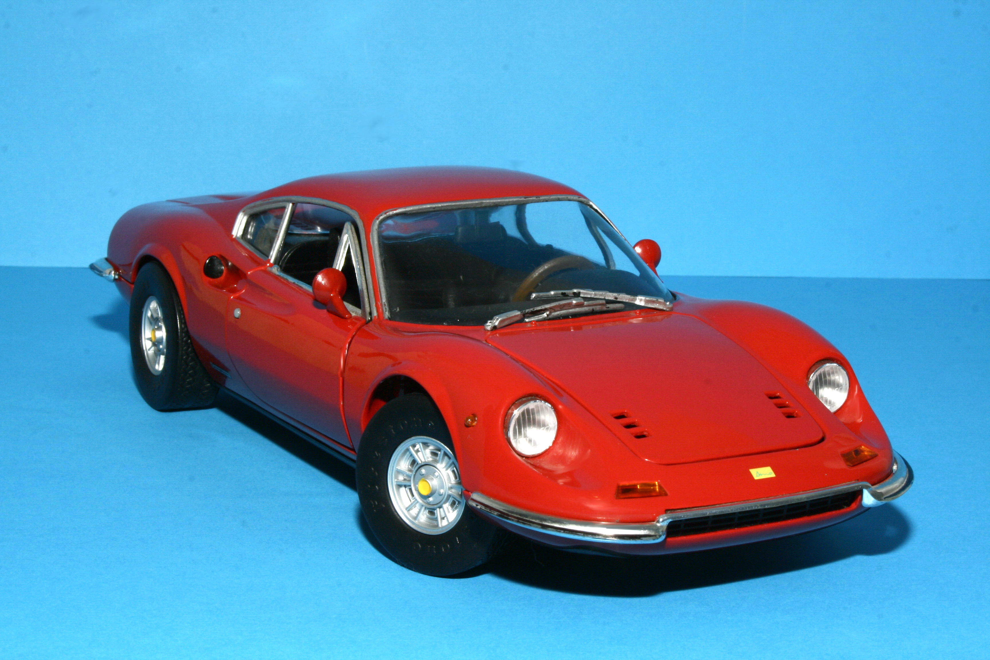 '66_Ferrari_Dino_246_GTS (2).jpg