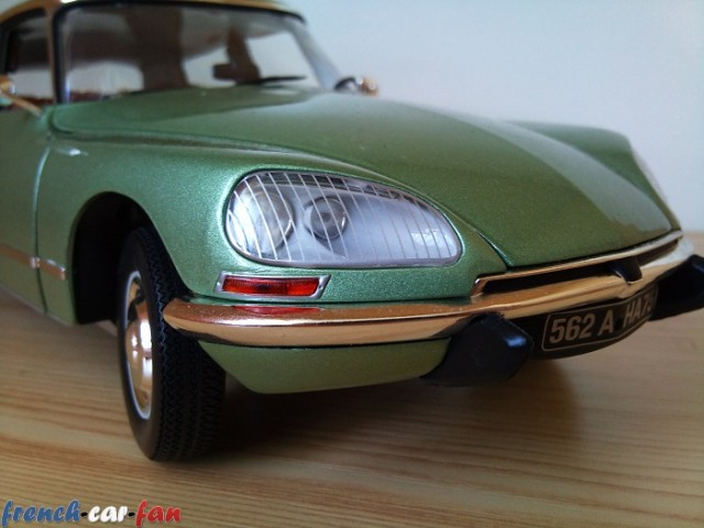 Citroen DS23 Pallas (2).jpg