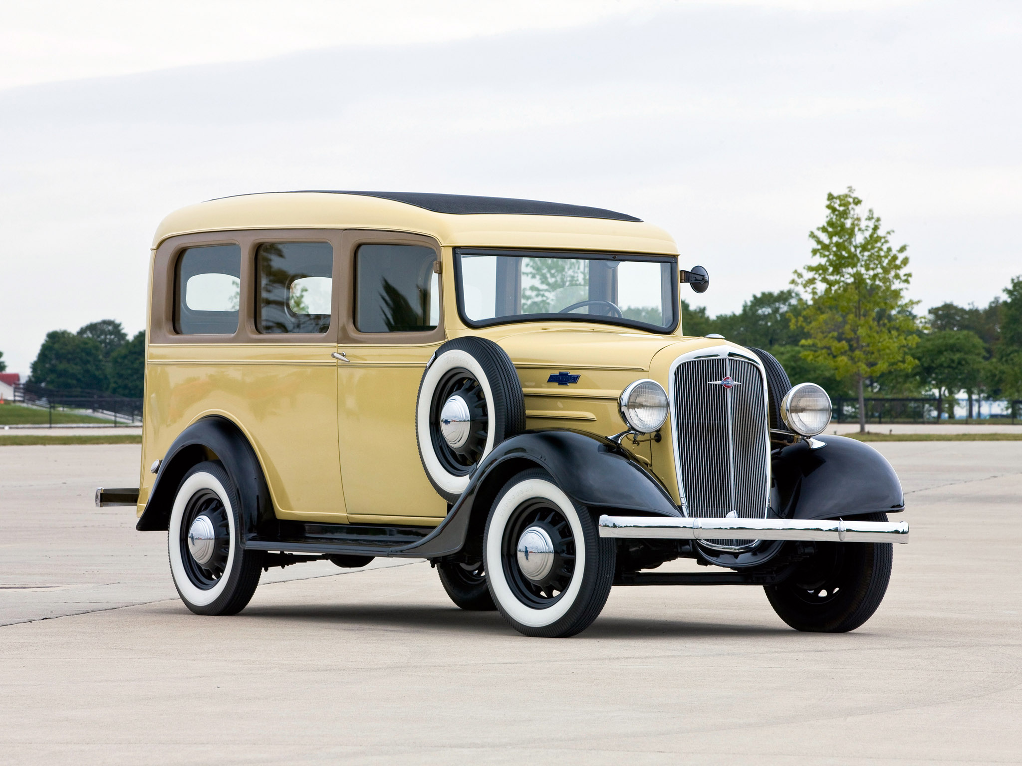 1936 Chevrolet Carryall Suburban.jpg