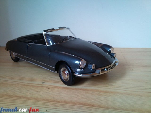 Citroen DS19 Cabriolet (1).jpg
