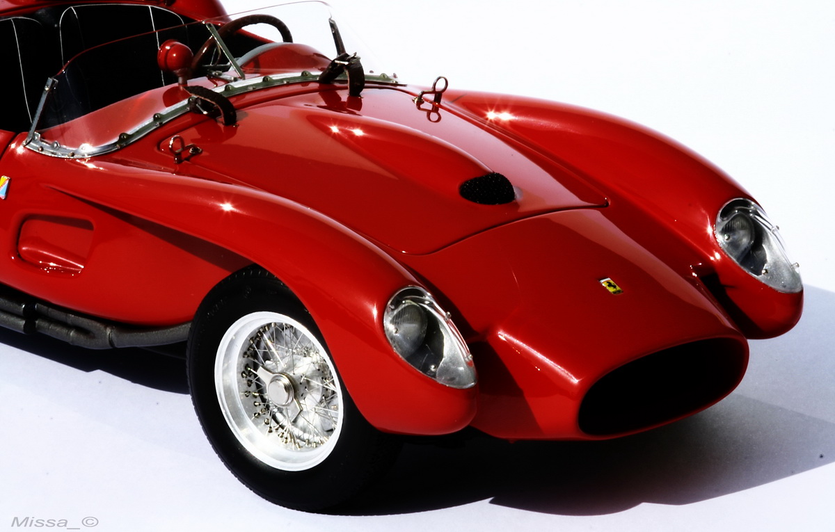 015_CMC_Ferrari_250_Testa Rossa.JPG