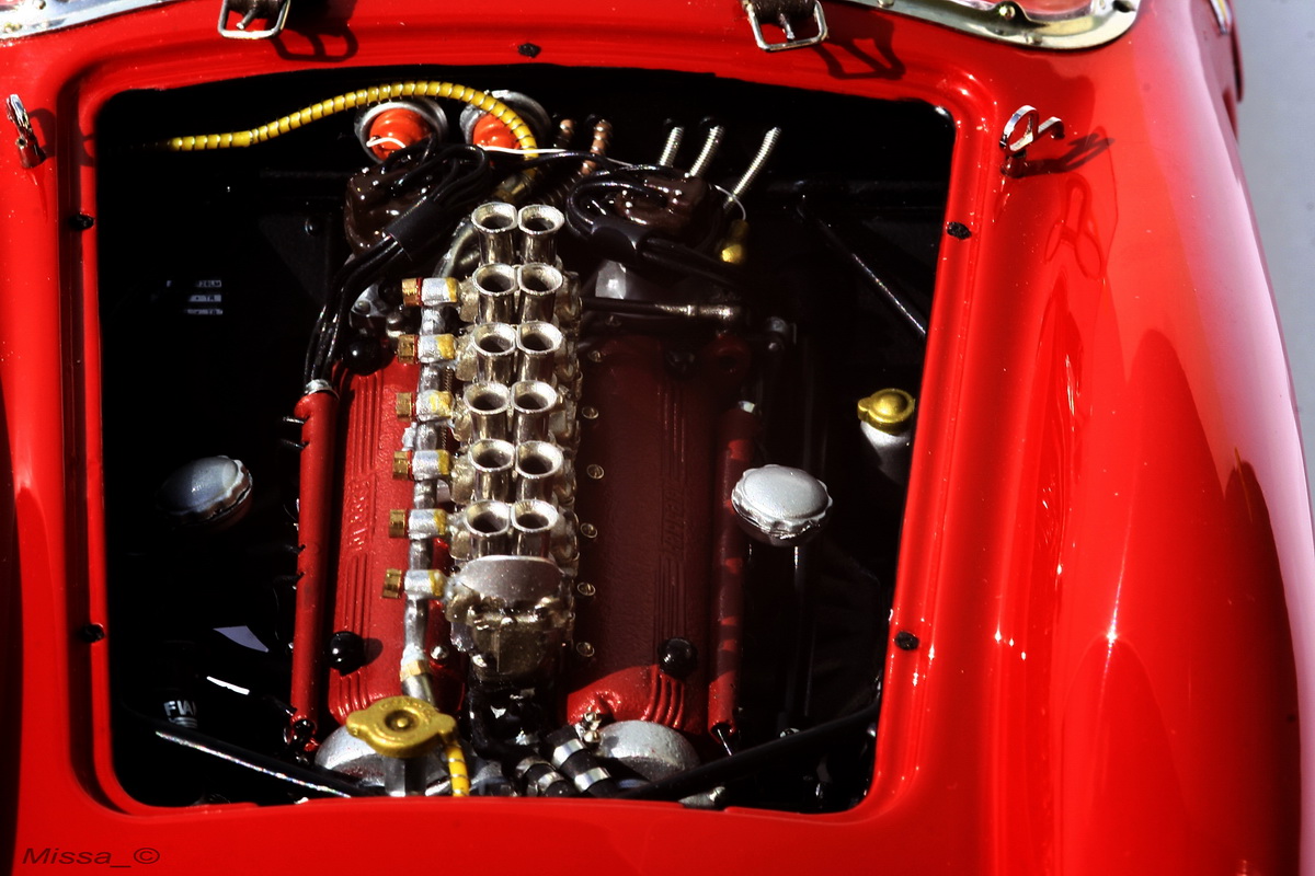 030_CMC_Ferrari_250_Testa Rossa.JPG