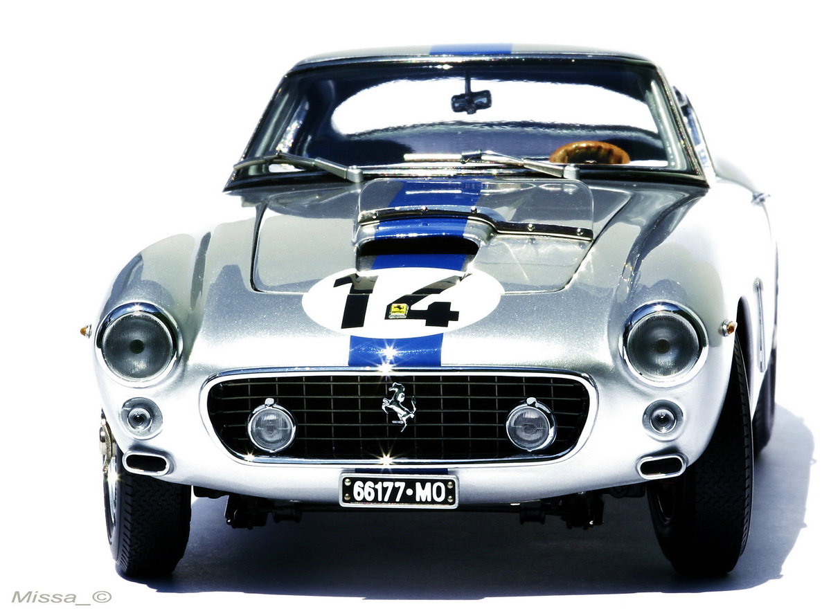 008_CMC_Ferrari 250 SWB Competizione_fehér.jpg