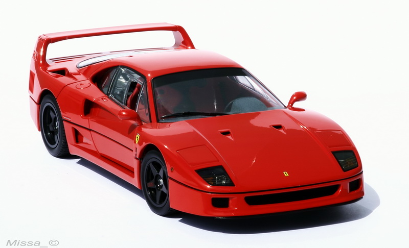 002_Kyosho_Ferrari F40.jpg