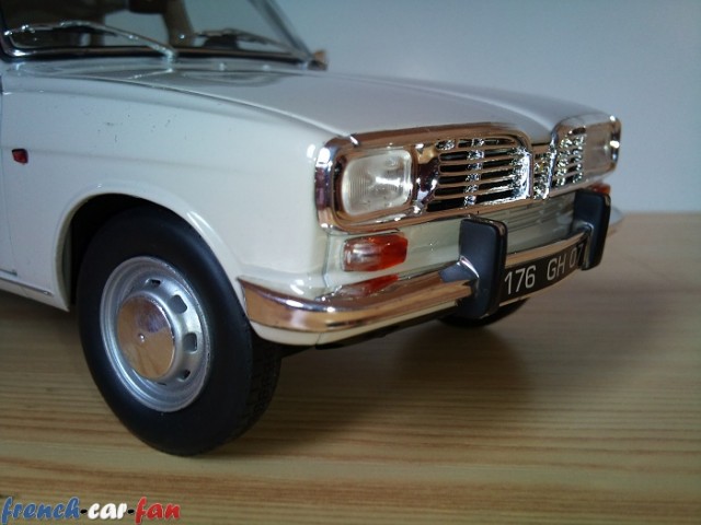 Norev 1/18 Renault R16