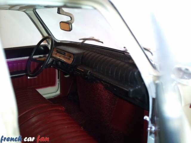 Norev 1/18 Renault R16