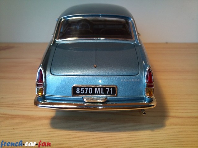 Peugeot 404 Coupé (6).jpg