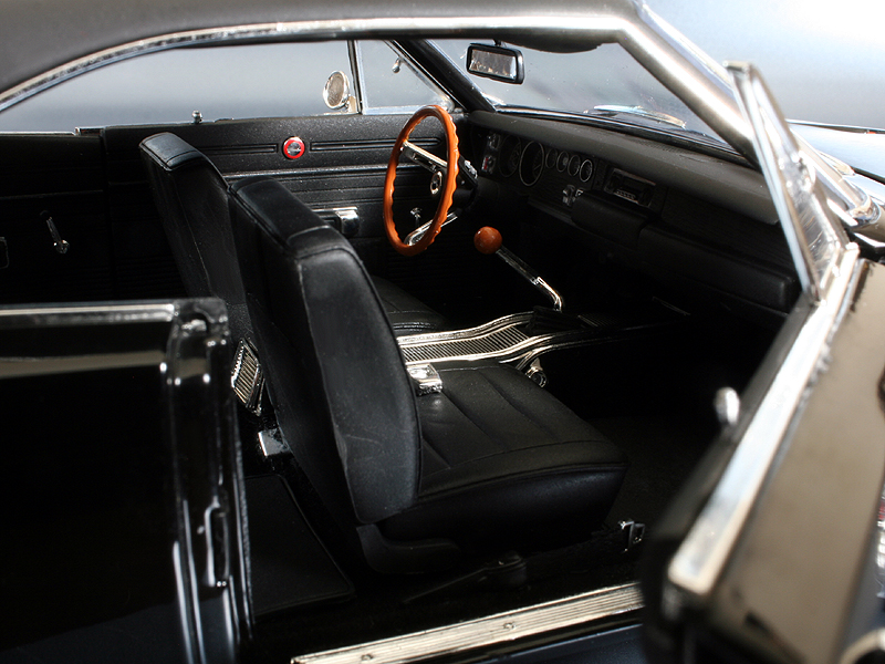 038_Dodge Charger_1968_AMM943.jpg