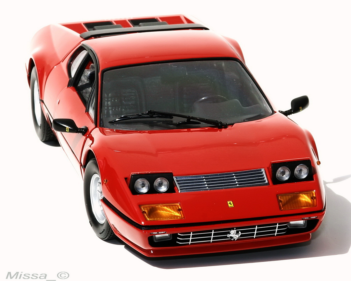 010_Kyosho_Ferrari 512BBi.jpg