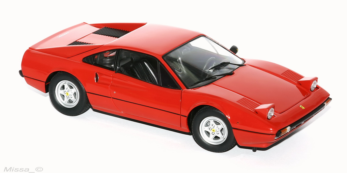 003_Kyosho_Ferrari 308 GTB.jpg