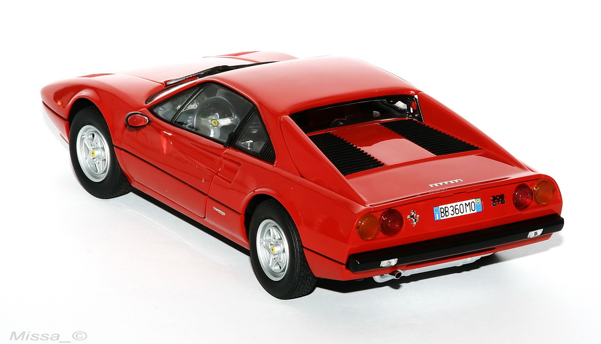 026_Kyosho_Ferrari 308 GTB.jpg