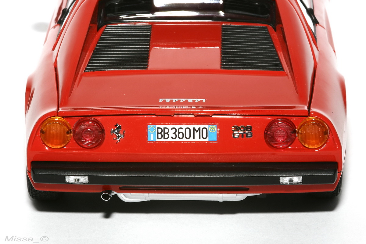 030_Kyosho_Ferrari 308 GTB.jpg