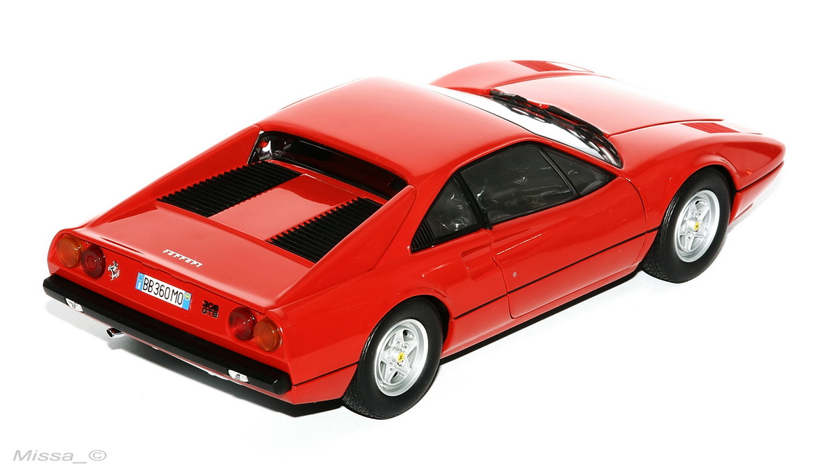 032_Kyosho_Ferrari 308 GTB.jpg