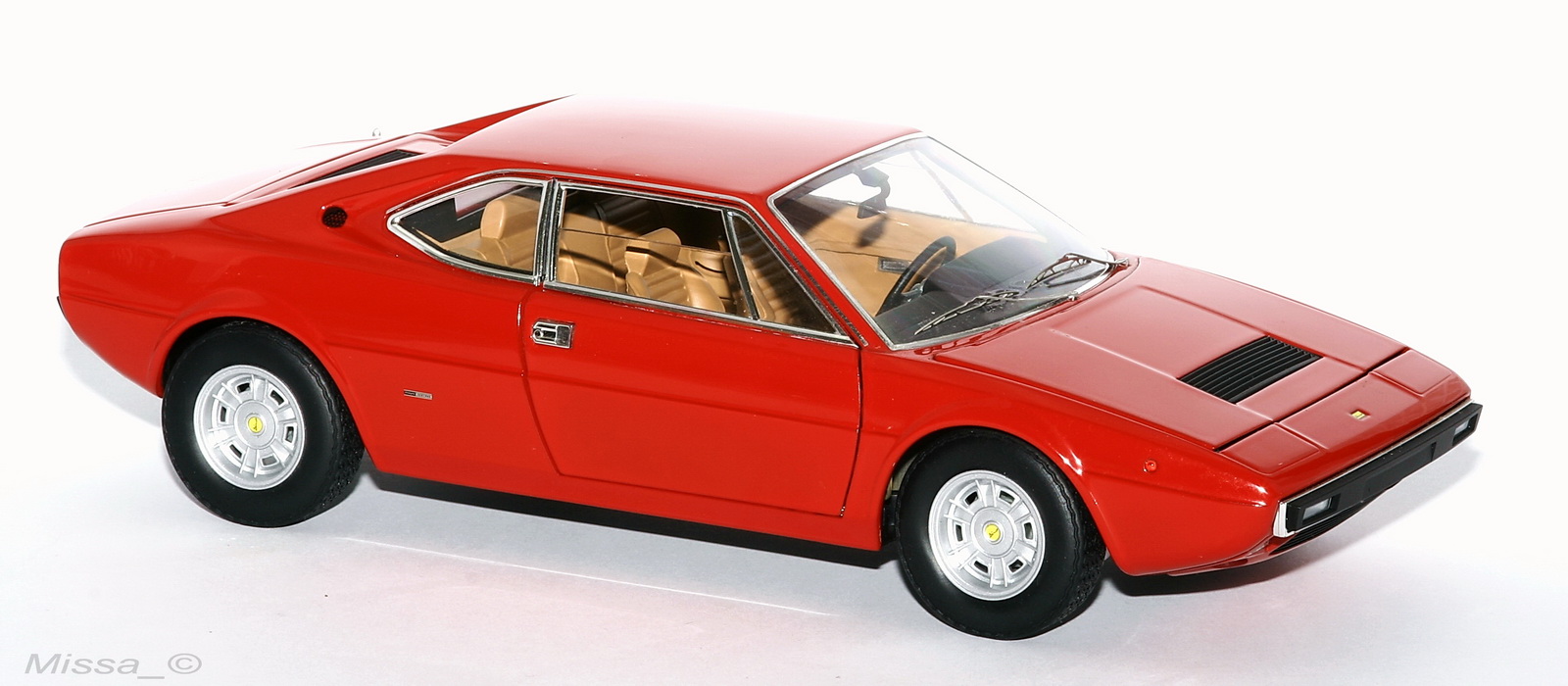 002_Elite_Ferrari 308 GT4 Dino.jpg