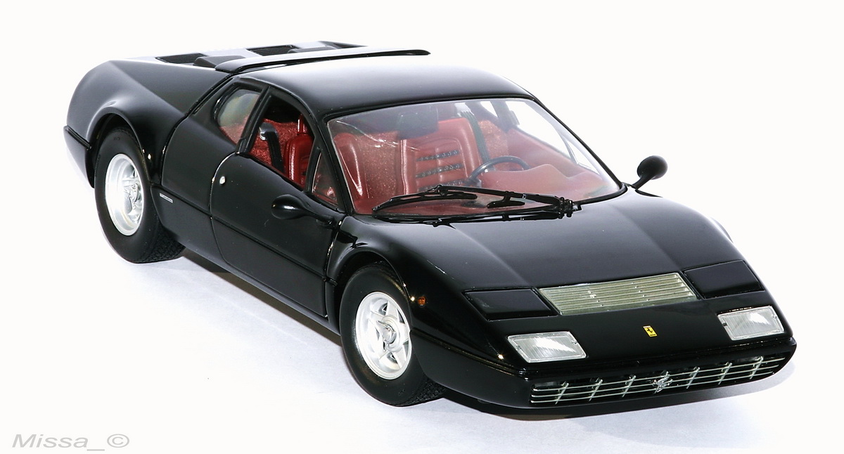 011_Kyosho_Ferrari 365 GT4_BB.JPG