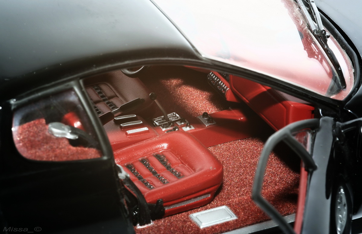 039_Kyosho_Ferrari 365 GT4_BB.JPG