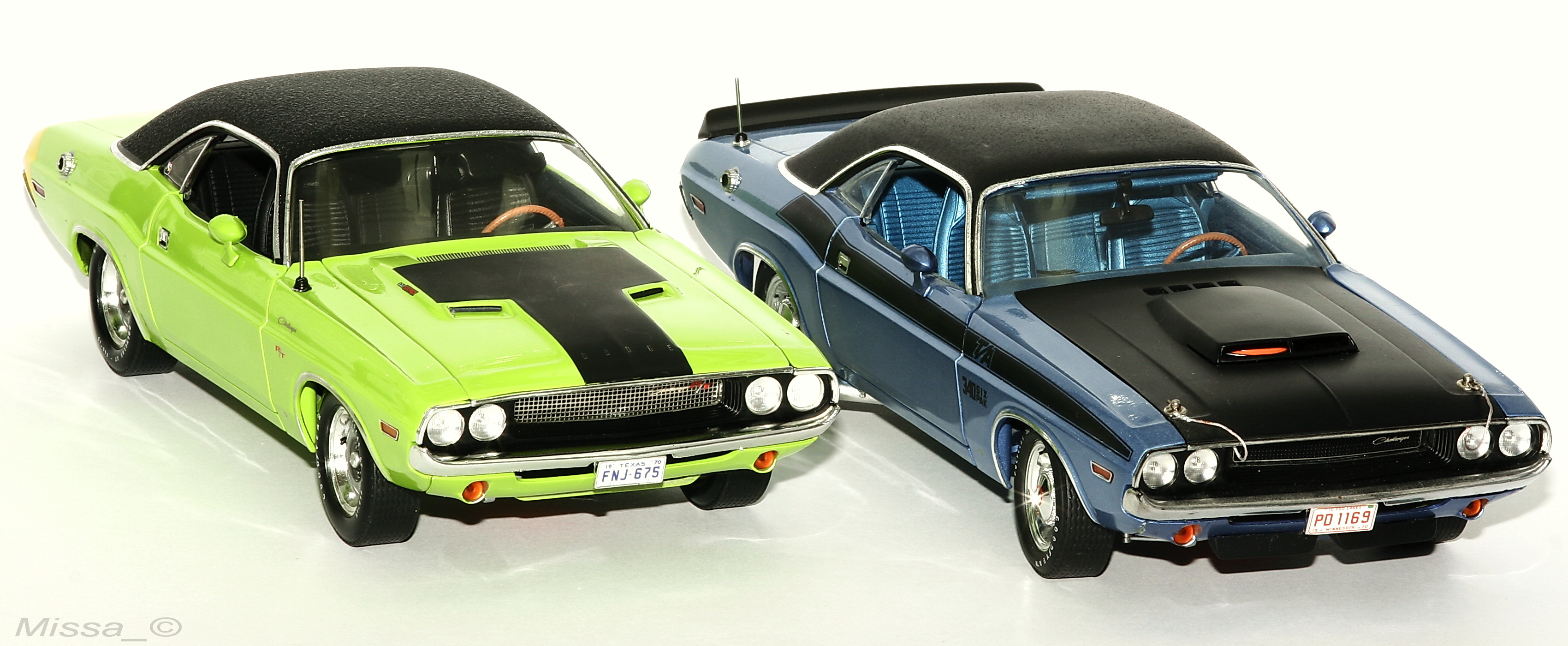 001_H61_Dodge Challenger duett.jpg