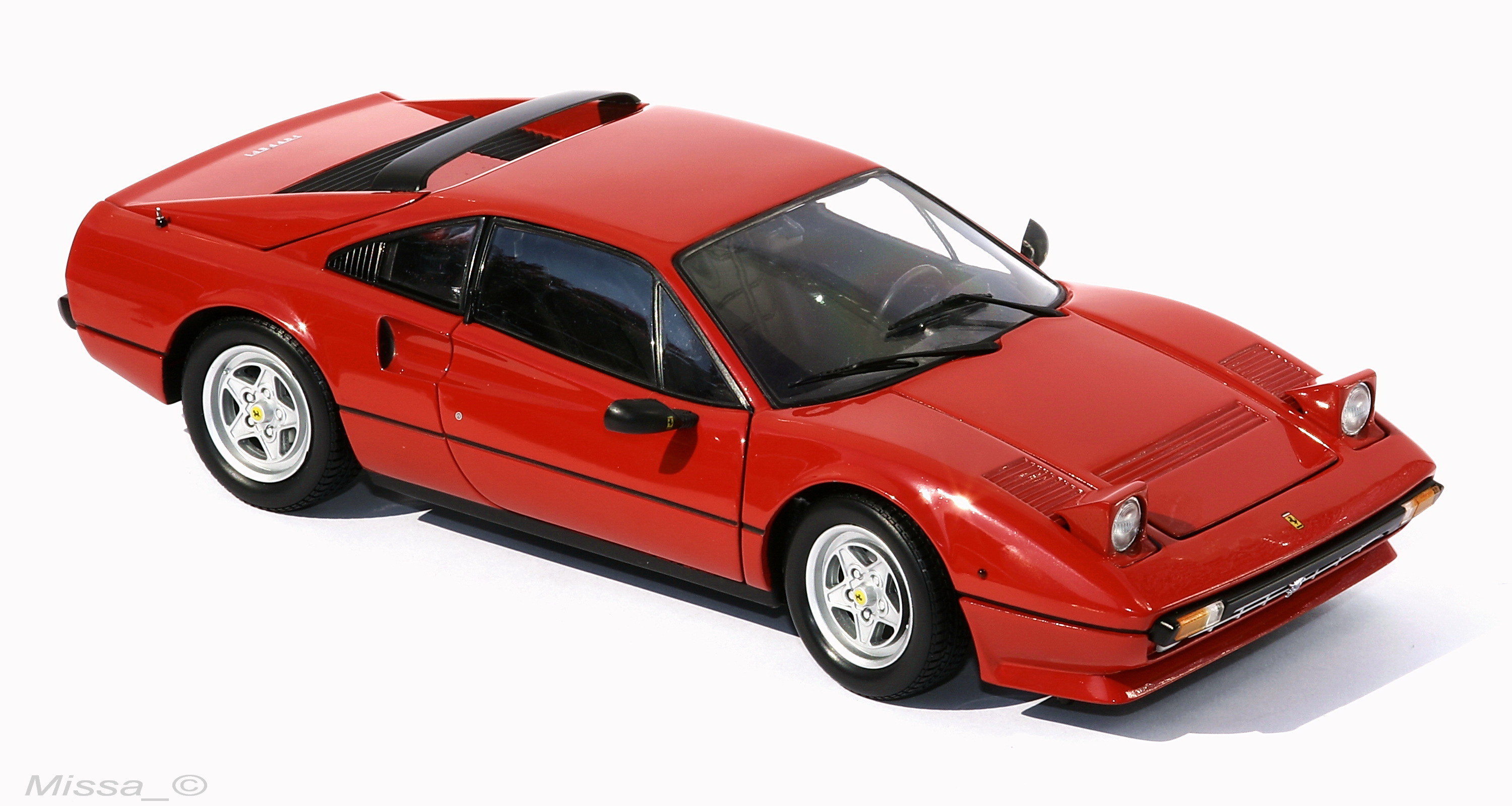 029_Kyosho_Ferrari 308 GTB QV.JPG