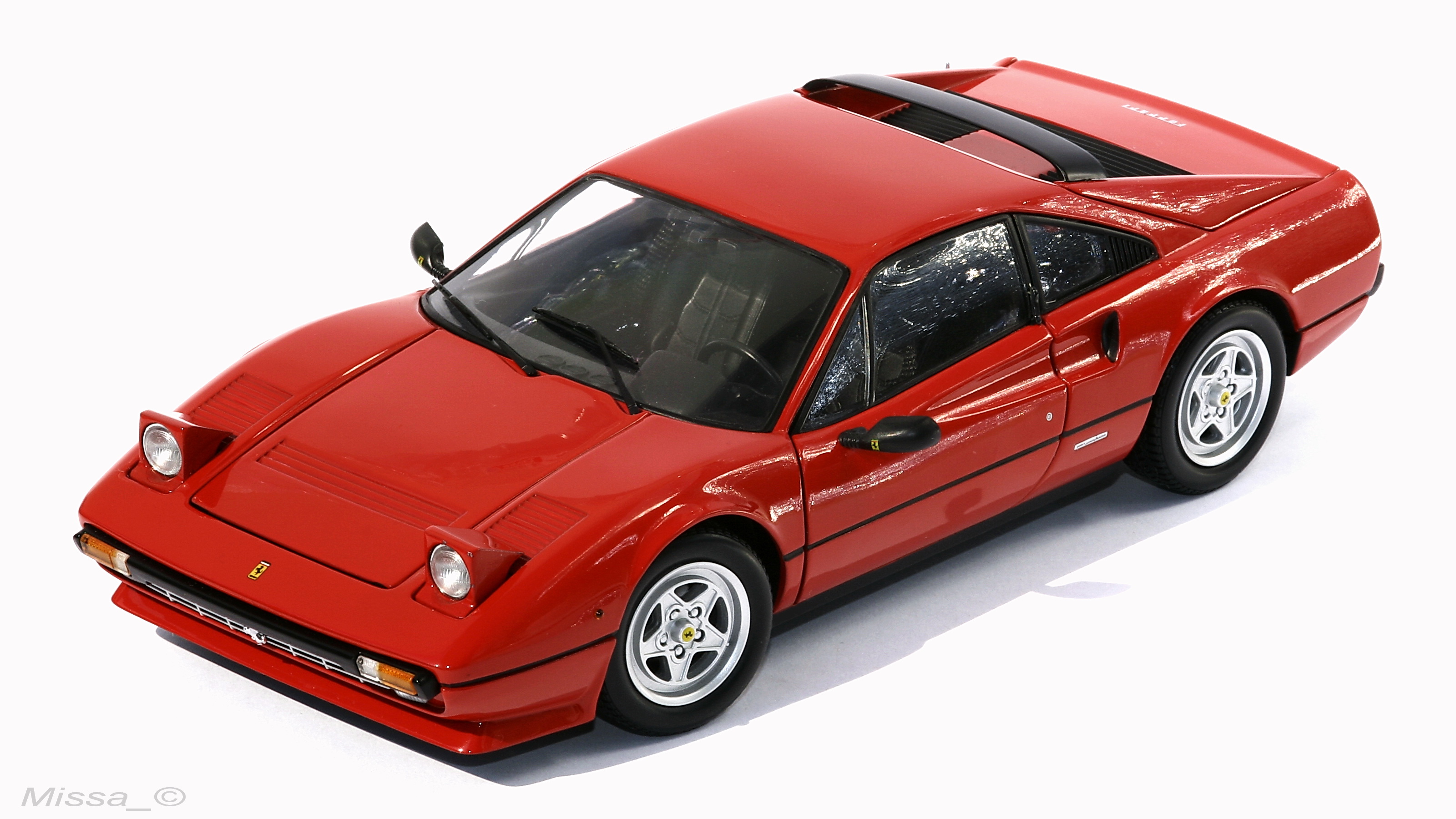 035_Kyosho_Ferrari 308 GTB QV.JPG