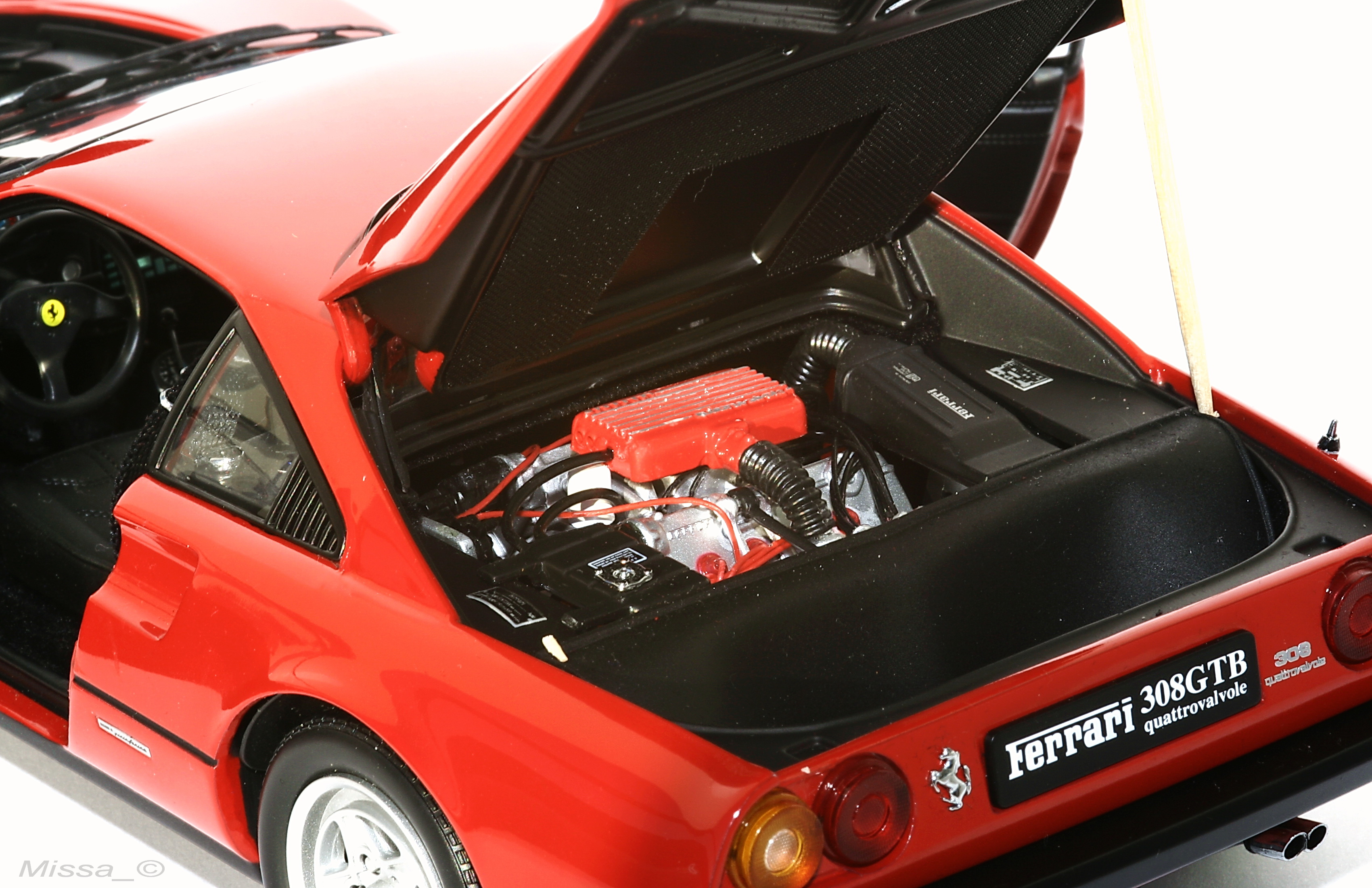 028_Kyosho_Ferrari 308 GTB QV.JPG