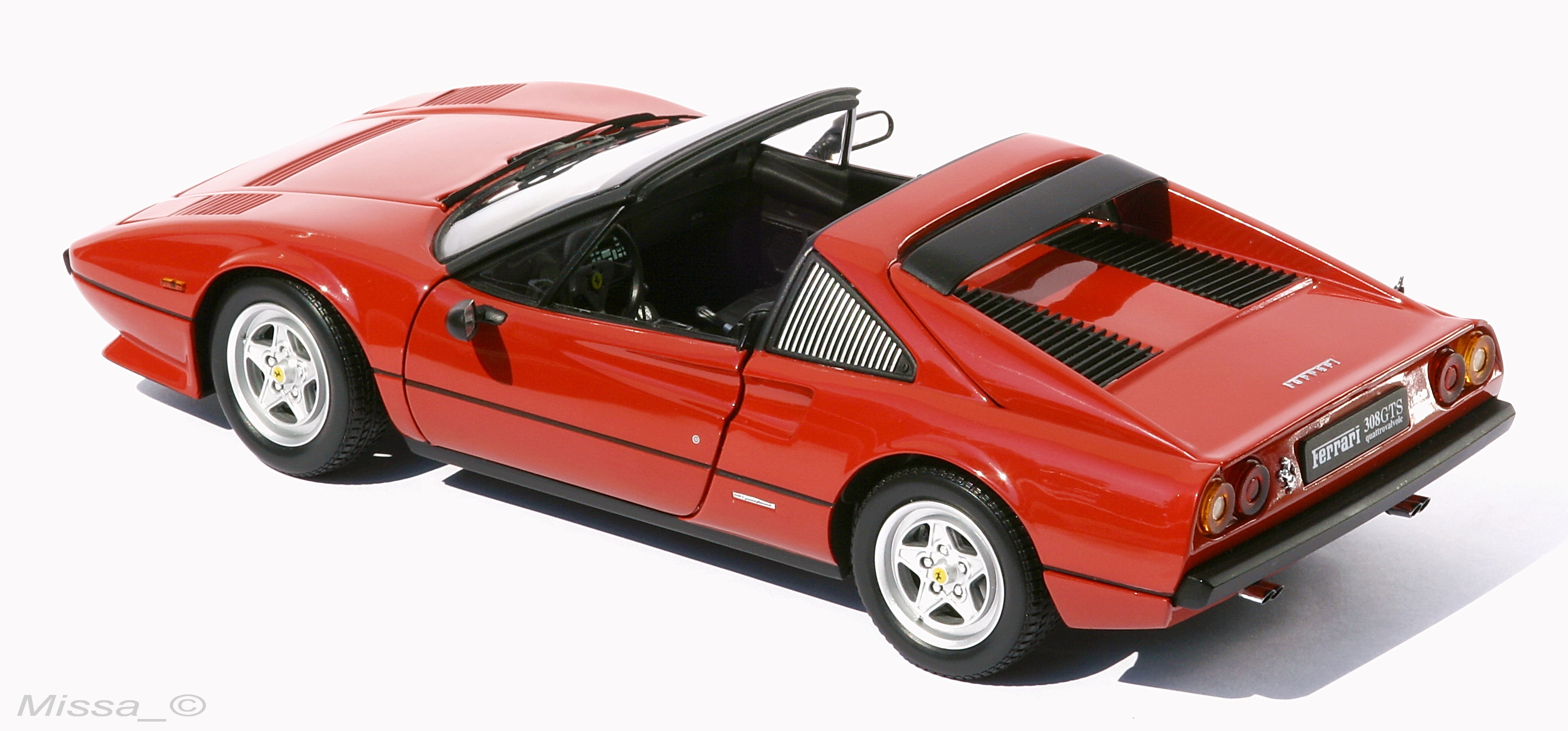 016_Kyosho_Ferrari 308 GTS QV.jpg