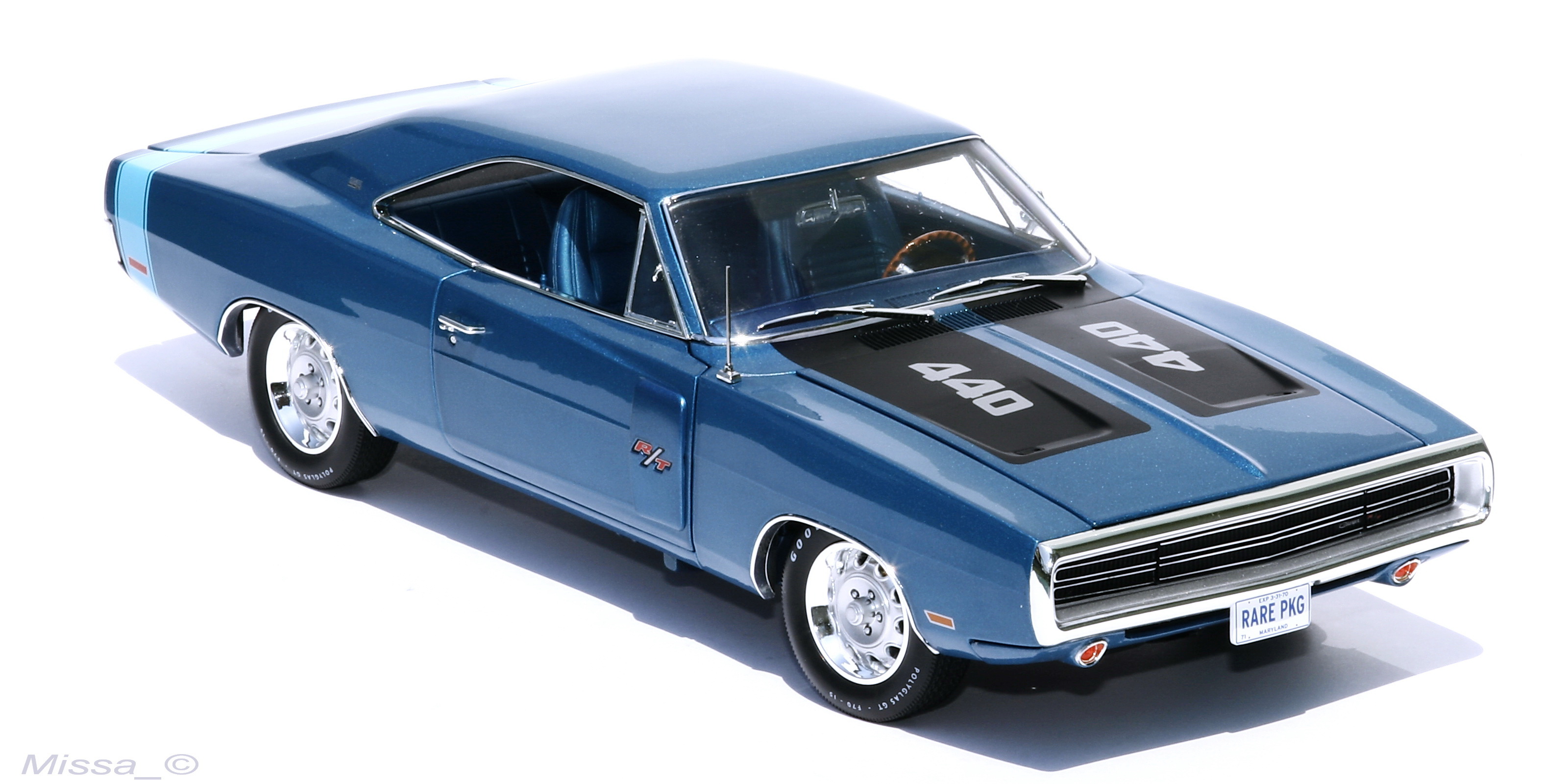 004_AW_Dodge Charger R-T_1970.jpg