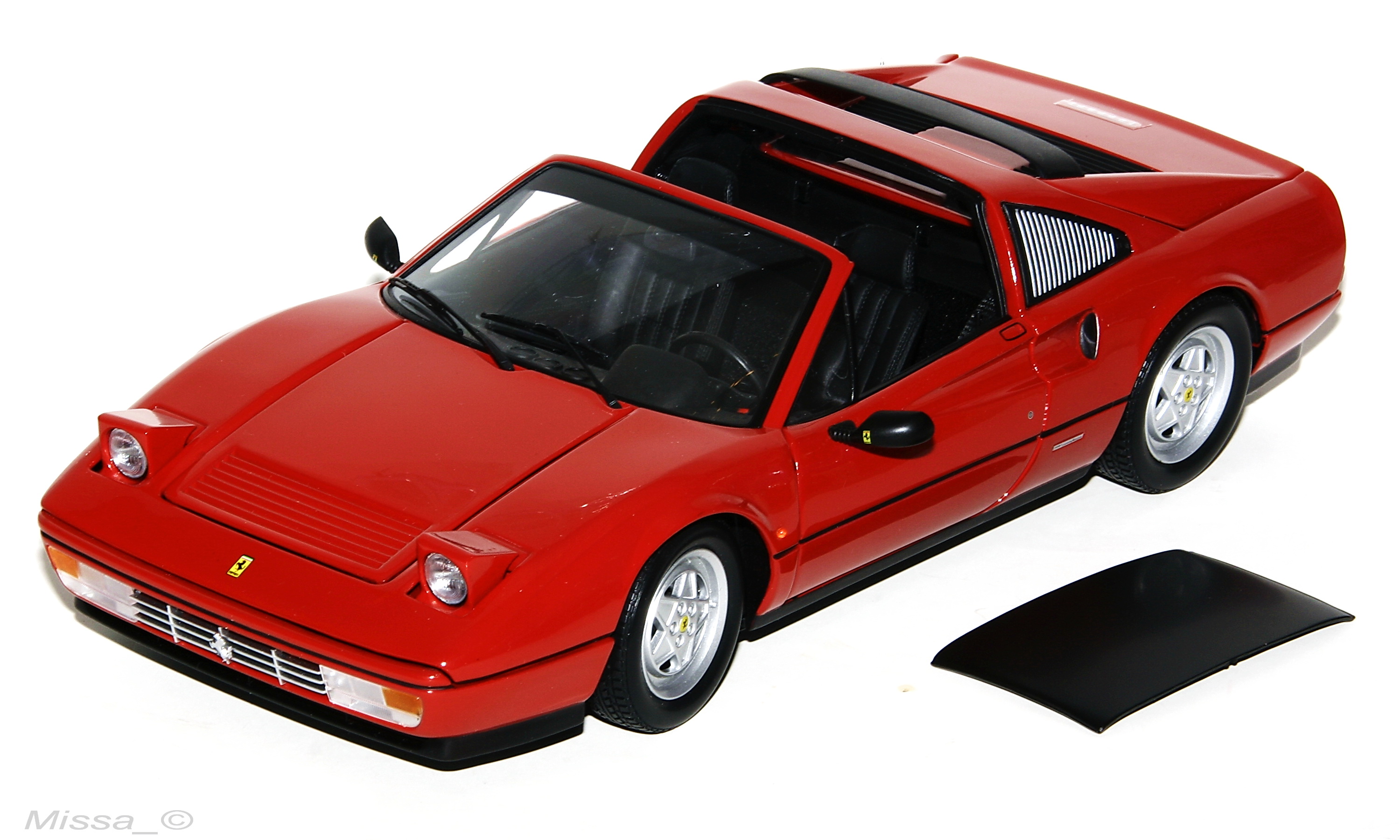 002_Kyosho_Ferrari 328 GTS.JPG