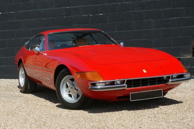 daytona_15381_f3q thumb.jpg