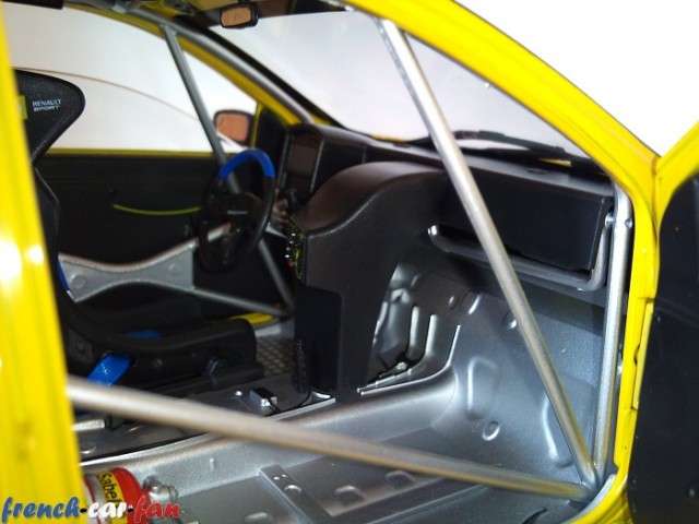 Renault Clio R.S. Cup 2009 N3 (5).jpg