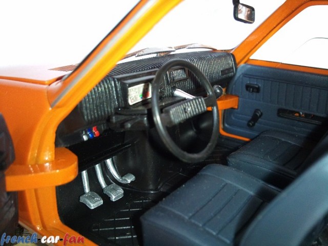 Renault R5 TL (4).jpg