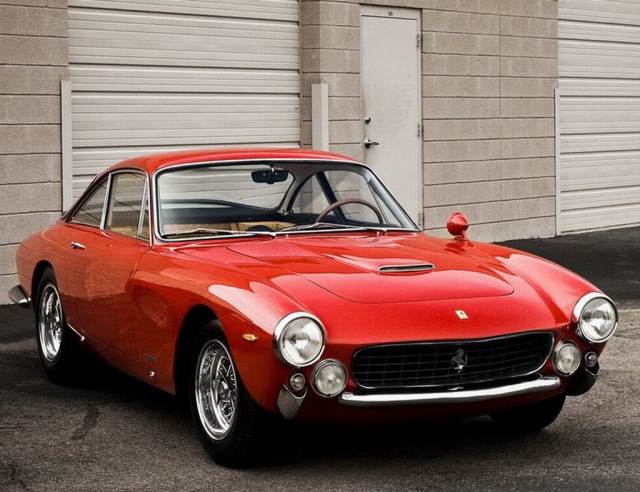Ferrari 250 GT Berlinetta Lusso  .jpg