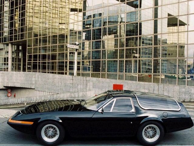 ferrari_365-gtb-4-shooting-brake-1975_r4.jpg