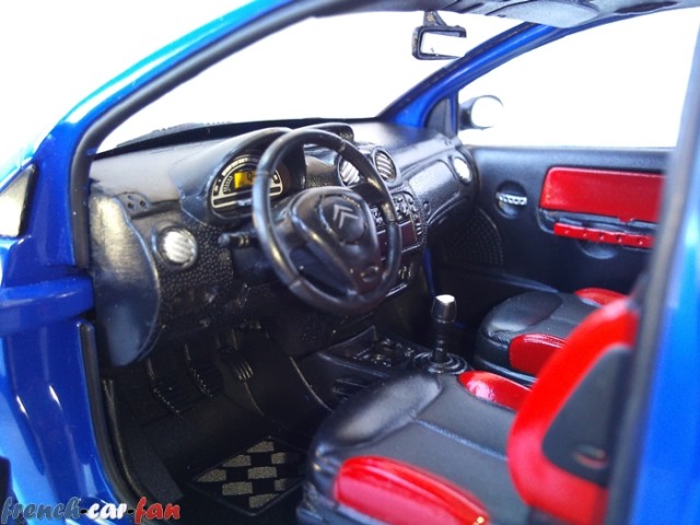 Citroen C2 (5).jpg