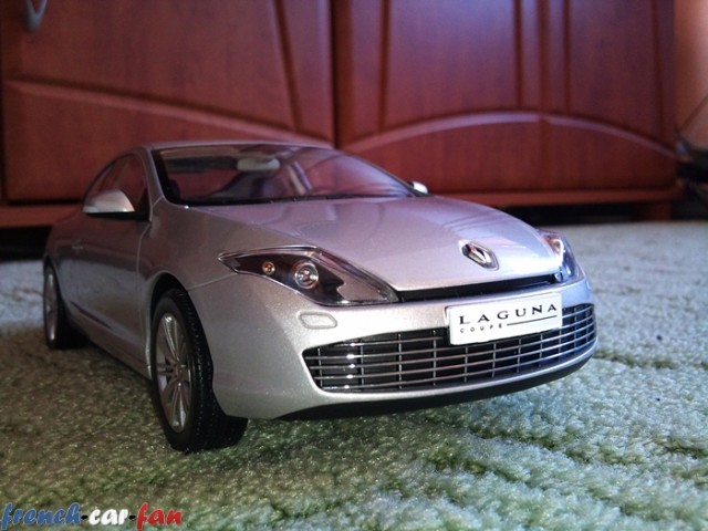 Renault Laguna 2.0 T (1).jpg