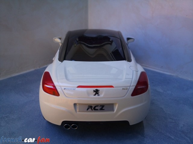 Peugeot 308 RCZ (2).jpg