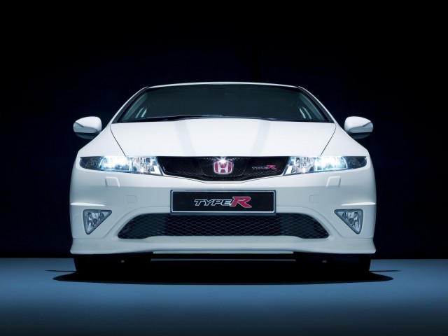2009-Honda-Civic-Type-R-04-1600x1200.jpg