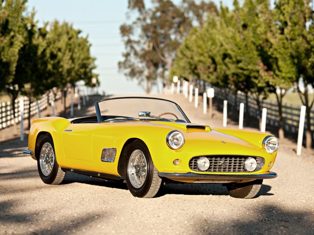 autowp.ru_ferrari_250_gt_swb_california_spyder_(open_headlights)_3.jpg