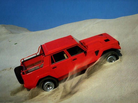 1986_Lambo_lm002_sand_red.jpg
