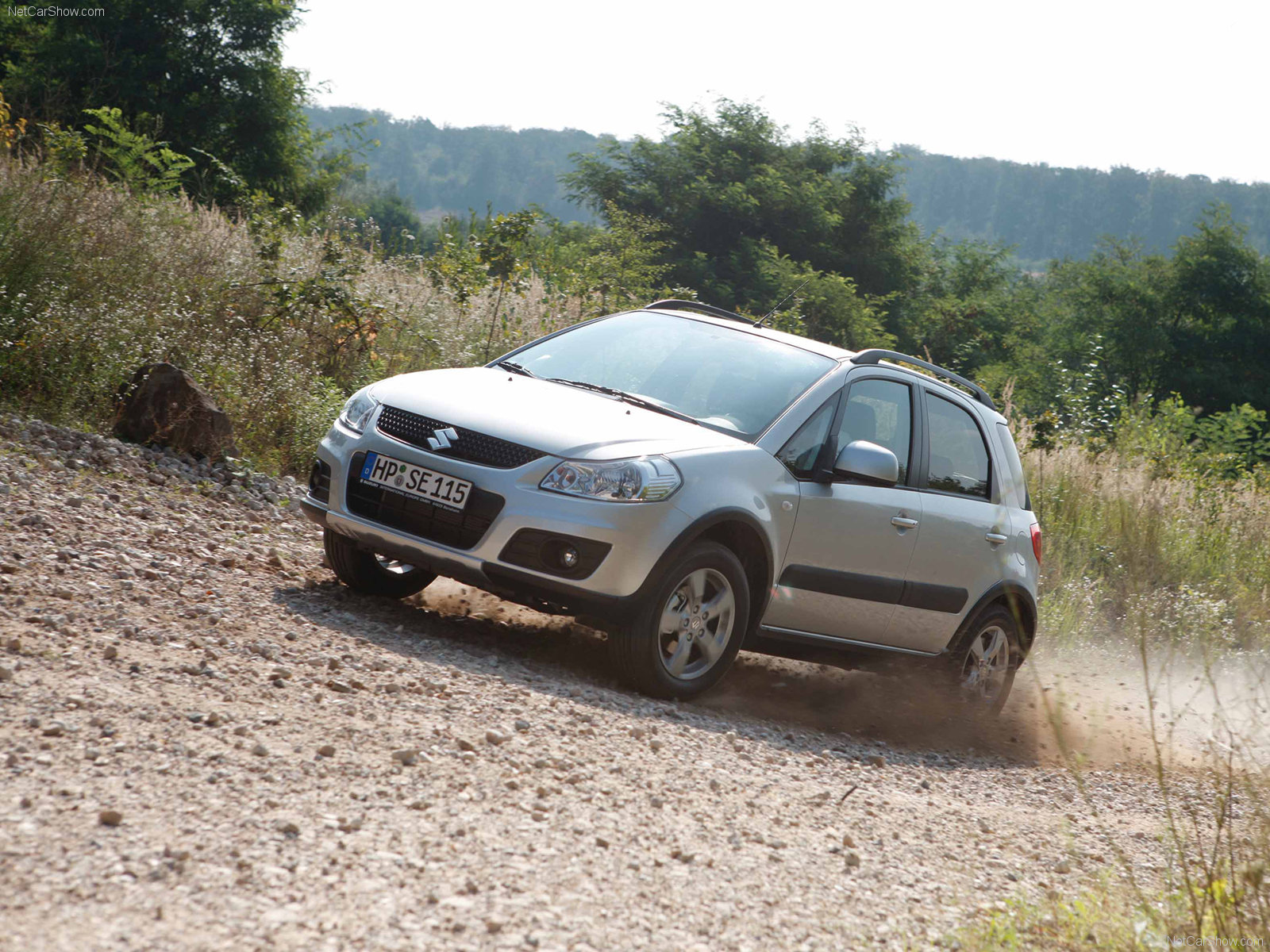 Suzuki-SX4_2010_1600x1200_wallpaper_08.jpg