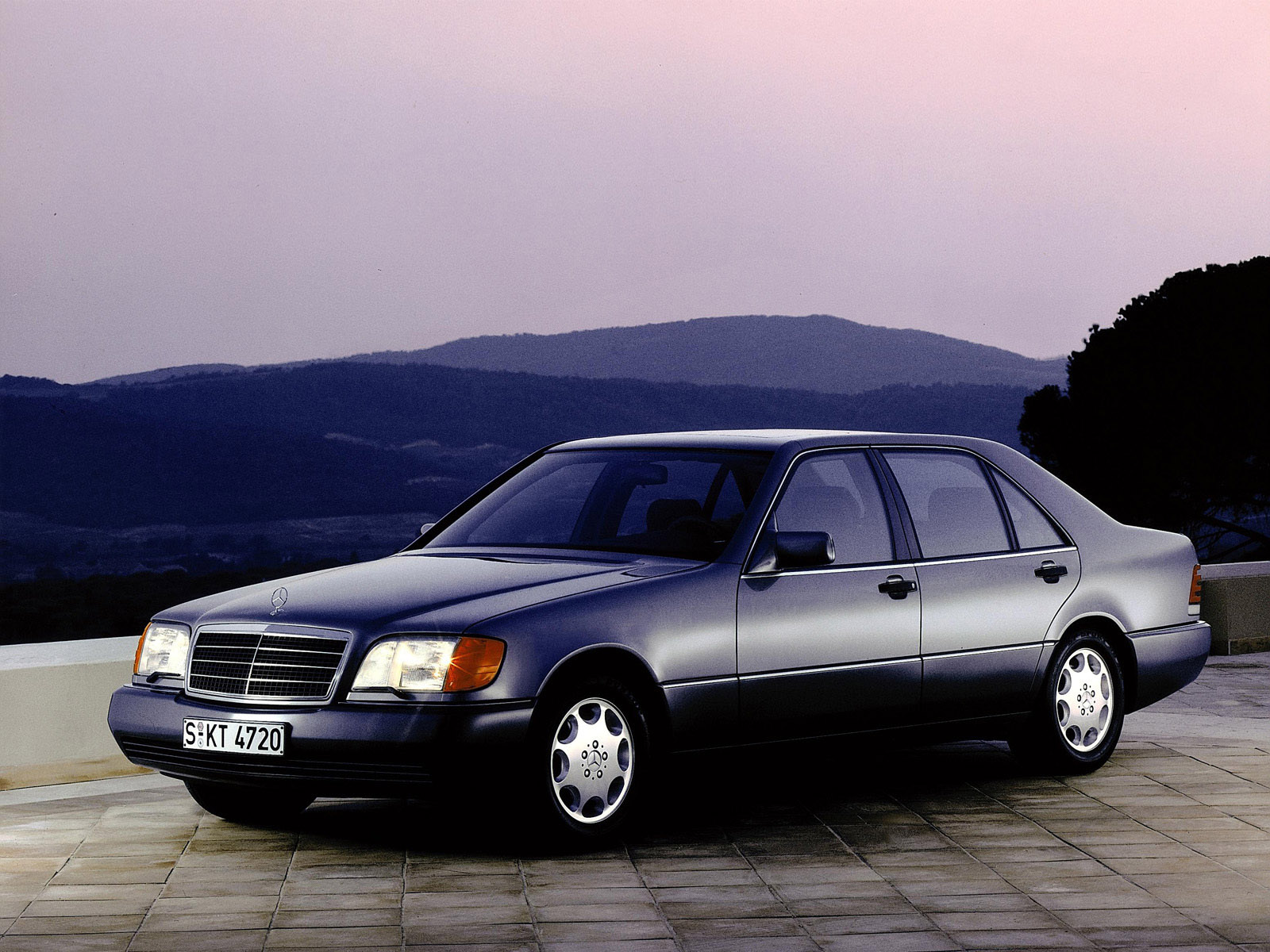 mercedes_500sel-w140-1991-93_r4.jpg