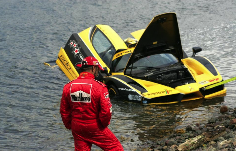 custom-ferrari-enzo-crashes-into-atlantic-ocean-photos_2.png