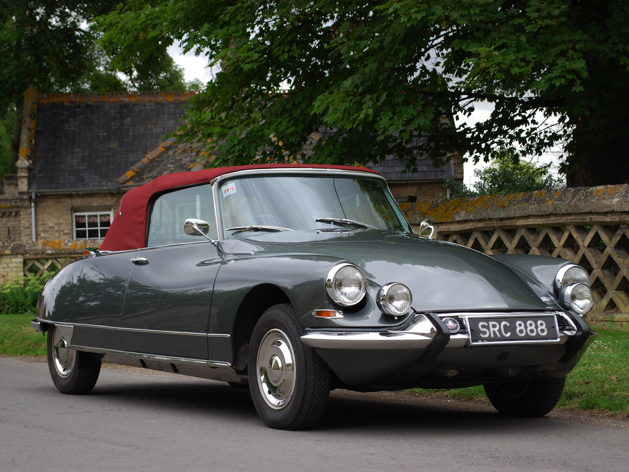 citroen_ds-21-decapotable-1965-68_r6.jpg