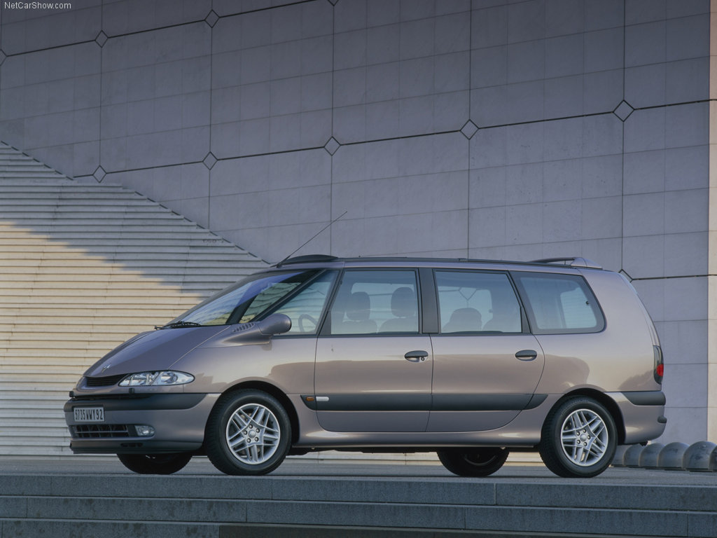 Renault-Espace_Initiale_2.2_dCI_16V_2000_1024x768_wallpaper_03.jpg