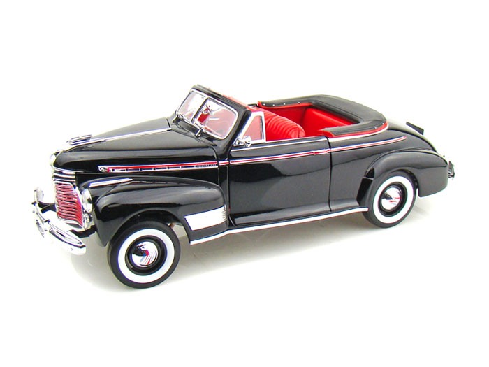 1941-chevrolet-special-deluxe-convertible-118-black-revel_MLB-F-202302145_1800.jpg