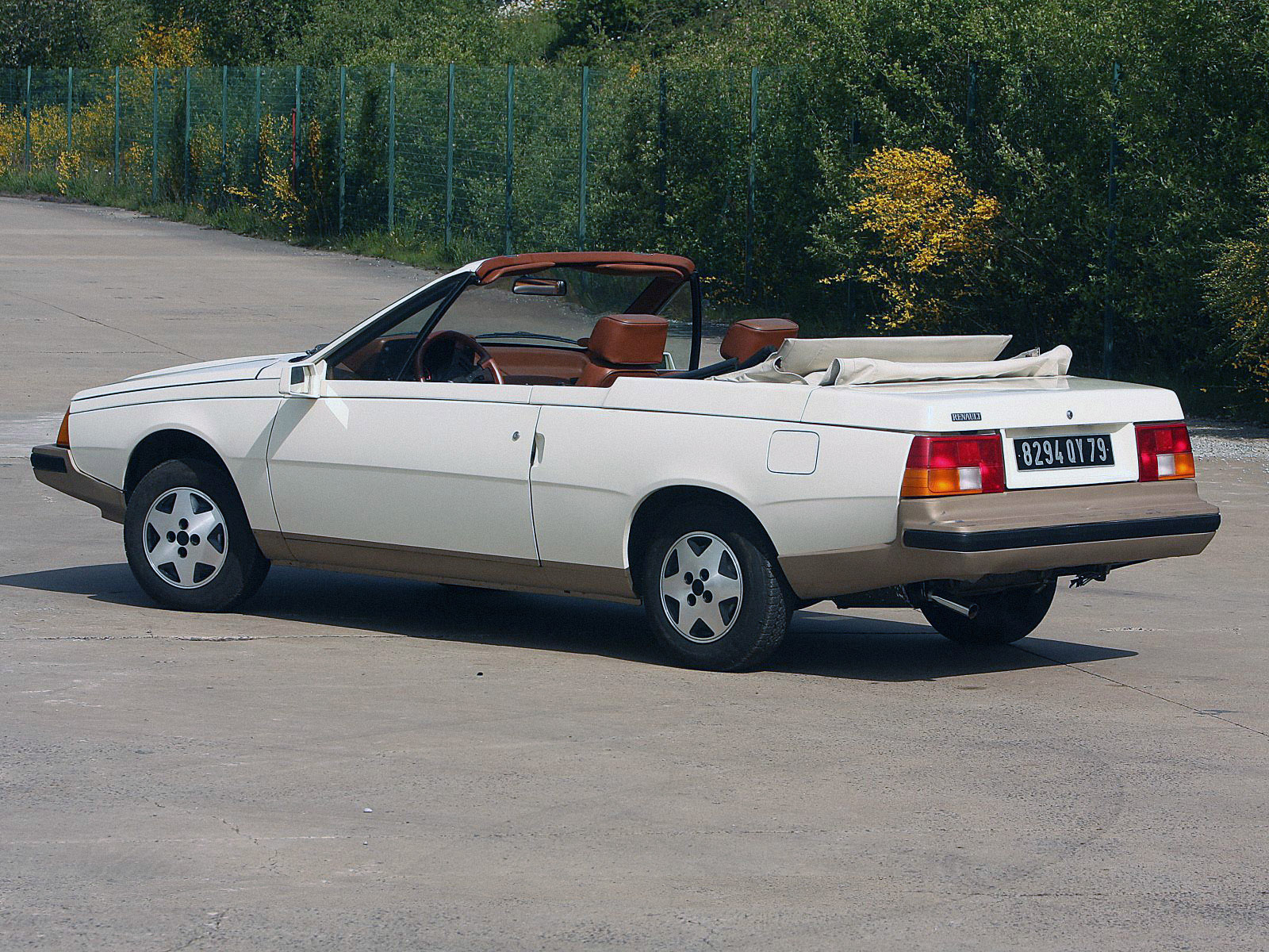 heuliez_renault-fuego-cabriolet-concept-1982_r3.jpg.jpg