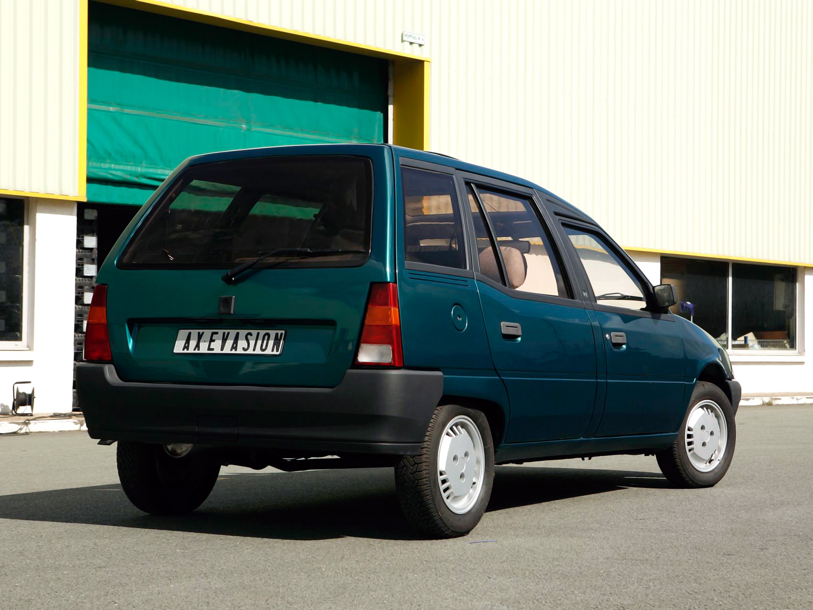 heuliez_citroen-ax-van-evasion-prototype-1988_r2.jpg.jpg